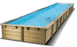 Groot houten zwembad